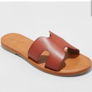 Universal Thread Jenny Slides